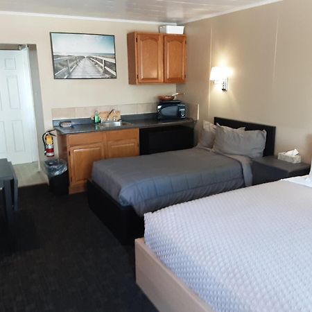 Berry'S Motel Труро Екстериор снимка